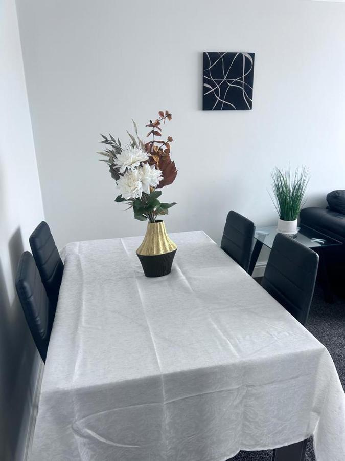 Ferienwohnung Parsonage Leys Harlow Exterior foto