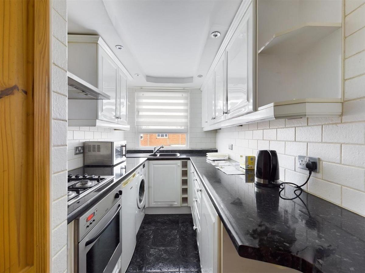 Ferienwohnung Parsonage Leys Harlow Exterior foto