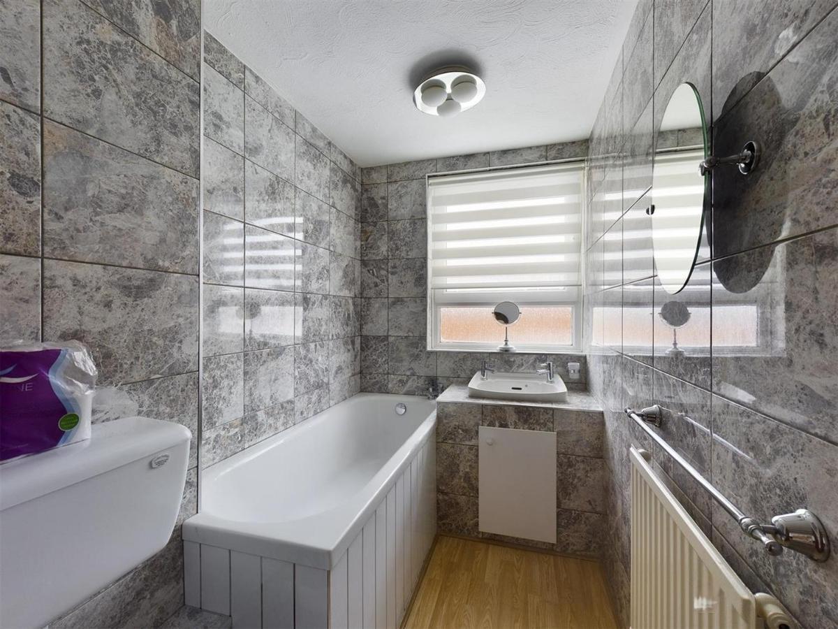 Ferienwohnung Parsonage Leys Harlow Exterior foto